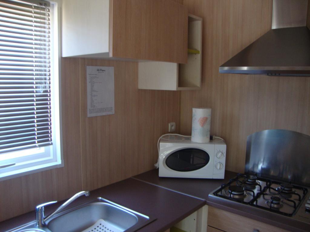 Camping Residence Chalet La Pomposa Terrazzoni Bonifacio  Zimmer foto